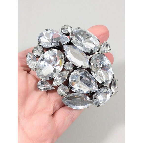 Guess Gray Metallic Bold Rhinestone Statement Hinge Bracelet 6.5 inch - Picture 1 of 11